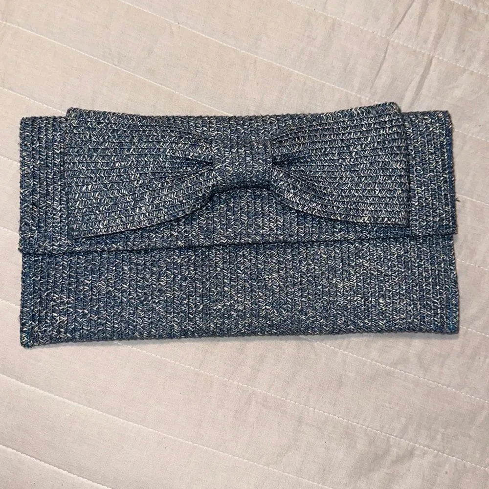 kelly & katie Blue White Heathered Paper Straw Large Bow Envelope Clutch